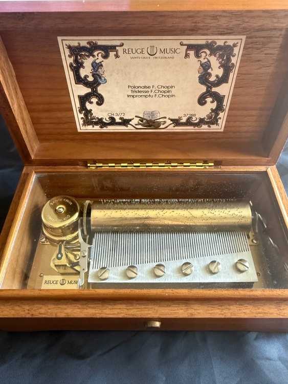 リュージュ 72弁 オルゴール ショパン ポロネーズ 別れの曲 幻想即興曲（美術品・骨董品）の商品画像 - 査定依頼日：2026年10月11日 - 最高査定価格：62,000円