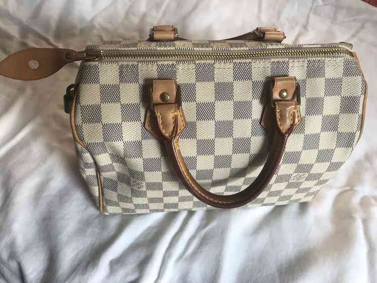 ヴィトン スピーディ 25 ダミエ 白（ブランドバッグ）の商品画像 - 査定依頼日：2019年8月2日 - 最高査定価格：30,000円