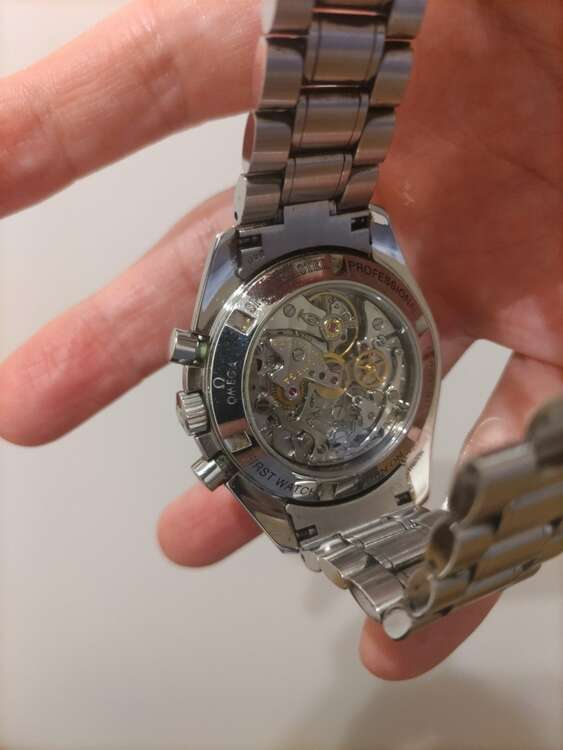 オメガ スピードマスター （高級時計）の商品画像 - 査定依頼日：2025年5月29日 - 最高査定価格：550,000円