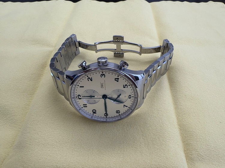 IWC ポルトギーゼ 37161（高級時計）の商品画像 - 査定依頼日：2025年7月6日 - 最高査定価格：820,000円