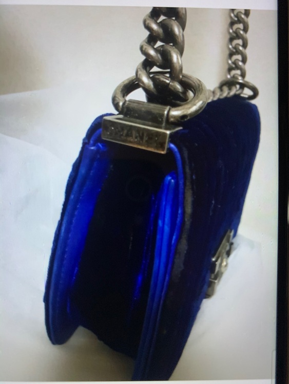 マトラッセ（ブランドバッグ）の商品画像 - 査定依頼日：2025年9月1日 - 最高査定価格：250,000円