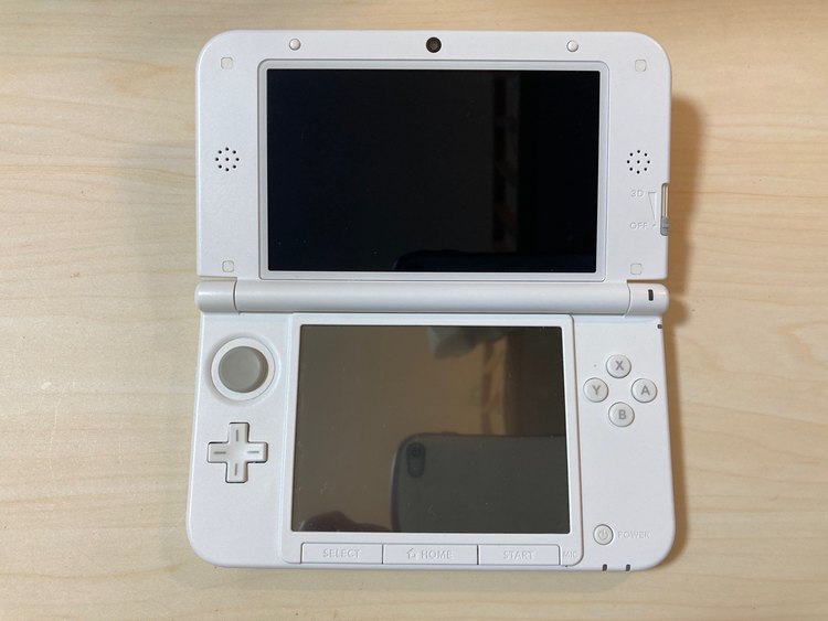 ニンテンドー3DSLL とびだせ どうぶつの森（ゲーム機本体・ゲームソフト）の商品画像 - 査定依頼日：2023年2月20日 - 最高査定価格：4,500円