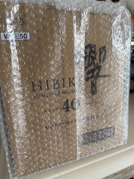 ウイスキー サントリー響 （お酒）の商品画像 - 査定依頼日：2026年4月11日 - 最高査定価格：5,250,000円