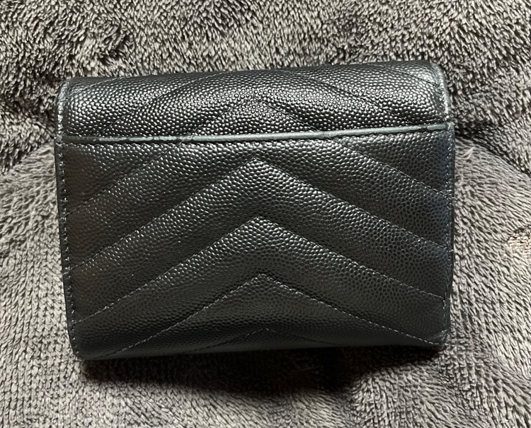 イブサンローラン  （ブランドバッグ）の商品画像 - 査定依頼日：2026年4月26日 - 最高査定価格：40,000円