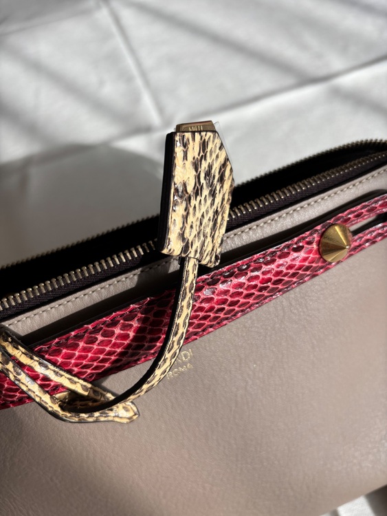 バイザウェイ　パイソン　限定品（ブランドバッグ）の商品画像 - 査定依頼日：2025年10月20日 - 最高査定価格：75,000円