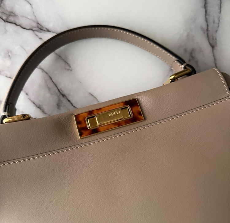 フェンディ  （ブランドバッグ）の商品画像 - 査定依頼日：2025年11月3日 - 最高査定価格：175,000円