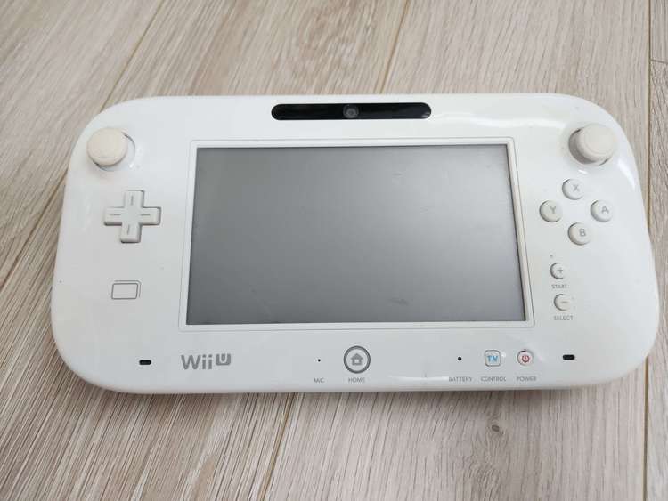 Wee U（ゲーム機本体・ゲームソフト）の商品画像 - 査定依頼日：2023年8月10日 - 最高査定価格：1,500円