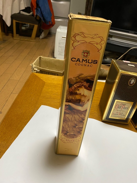 ブランデー カミュ （お酒）の商品画像 - 査定依頼日：2026年5月9日 - 最高査定価格：10円