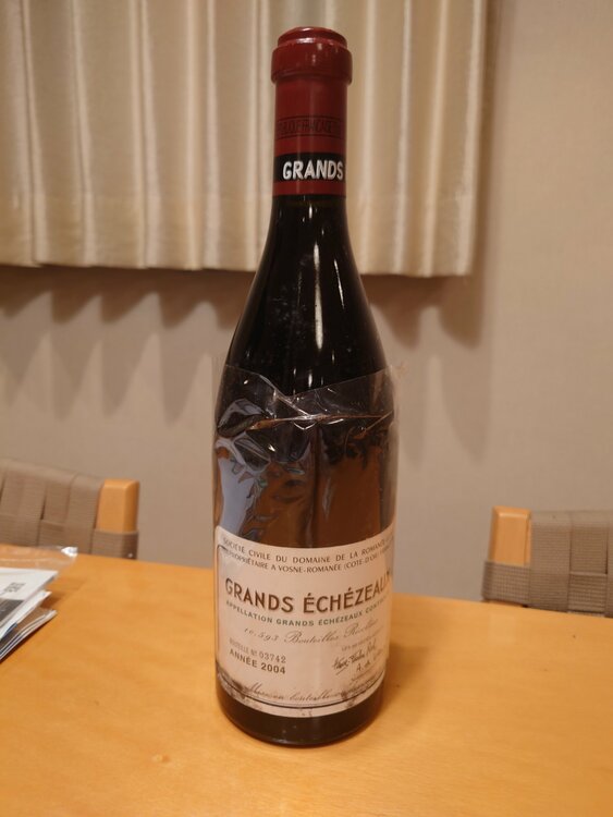 ワイン グラン・エシェゾー （お酒）の商品画像 - 査定依頼日：2026年3月15日 - 最高査定価格：300,000円