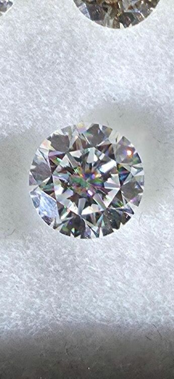 ダイヤモンドルース（金・貴金属）の商品画像 - 査定依頼日：2025年9月3日 - 最高査定価格：40,000円