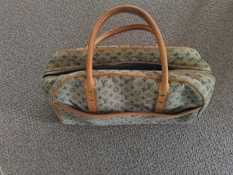 ルイヴィトン ルイヴィトン(その他) （ブランドバッグ）の商品画像 - 査定依頼日：2025年3月11日 - 最高査定価格：25,000円