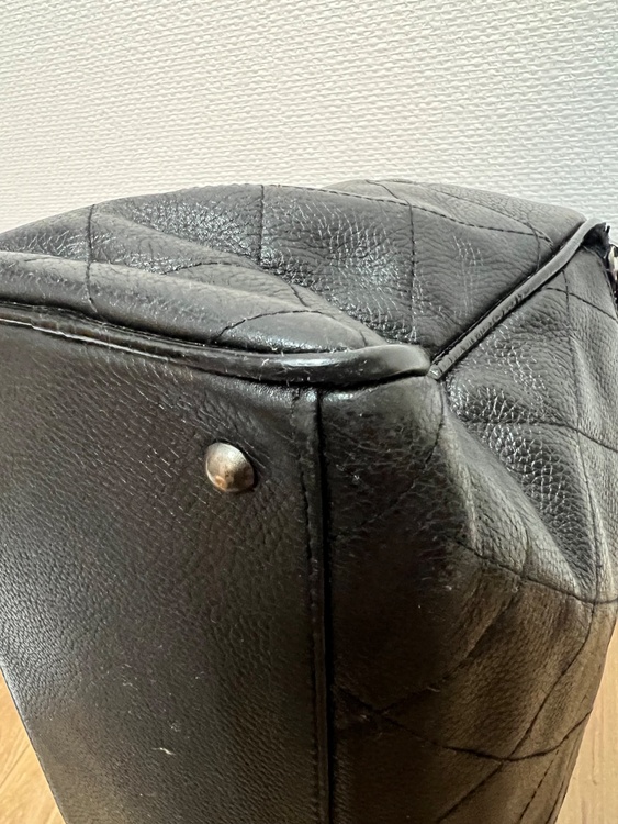 A15685（ブランドバッグ）の商品画像 - 査定依頼日：2026年6月30日 - 最高査定価格：200,000円