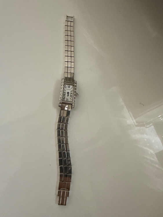 タンク アロンジェ ラニエール（高級時計）の商品画像 - 査定依頼日：2026年3月24日 - 最高査定価格：1,550,000円