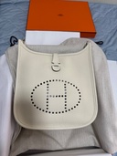 エブリンⅢ23（ブランドバッグ）の商品画像 - 査定依頼日：2026年1月18日 - 最高査定価格：500,000円