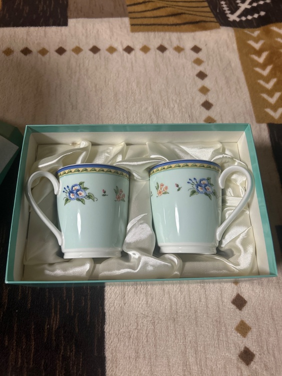 ティファニーマグカップ（美術品・骨董品）の商品画像 - 査定依頼日：2026年2月18日 - 最高査定価格：100,000円