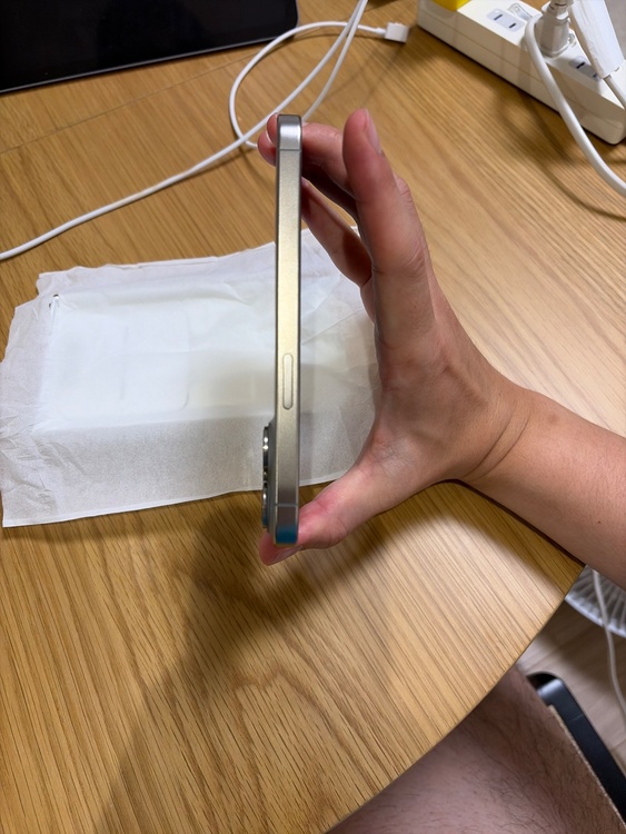 iPhone iPhone 15 Pro 256GB SIMフリー（スマホ）の商品画像 - 査定依頼日：2026年7月10日 - 最高査定価格：90,000円