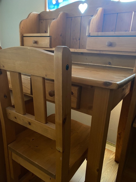 パイン材学習机セット（家具・寝具）の商品画像 - 査定依頼日：2025年9月13日 - 最高査定価格：3,000円