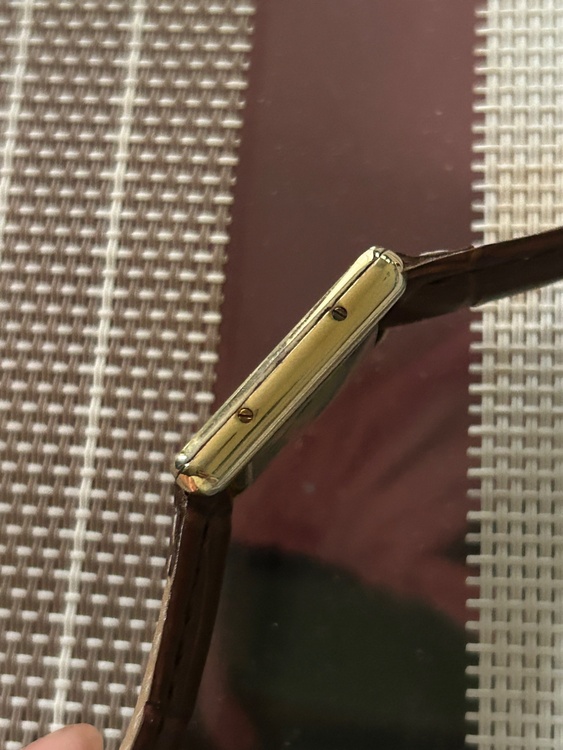 カルティエ タンク 15247（高級時計）の商品画像 - 査定依頼日：2026年3月3日 - 最高査定価格：280,000円