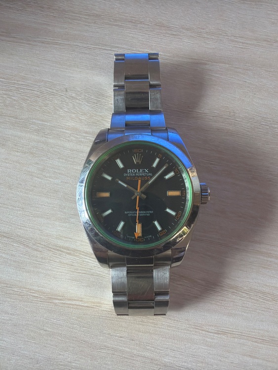 ロレックス ミルガウス （高級時計）の商品画像 - 査定依頼日：2025年11月17日 - 最高査定価格：1,300,000円