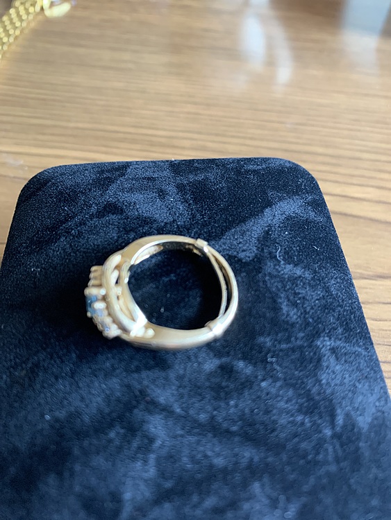 14Kリング（宝石）の商品画像 - 査定依頼日：2020年4月6日 - 最高査定価格：36,670円