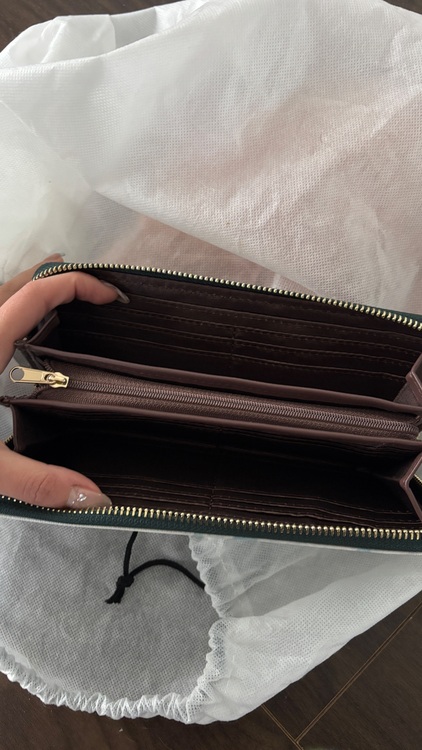 BebeDayau長財布（ブランド財布・小物）の商品画像 - 査定依頼日：2025年11月18日 - 最高査定価格：2,000円