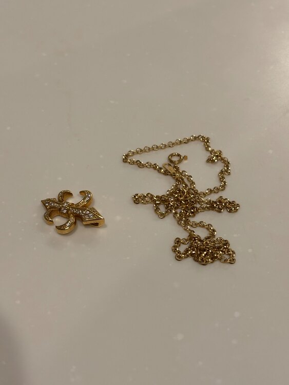 ネックレス（金・貴金属）の商品画像 - 査定依頼日：2024年12月24日 - 最高査定価格：200,000円