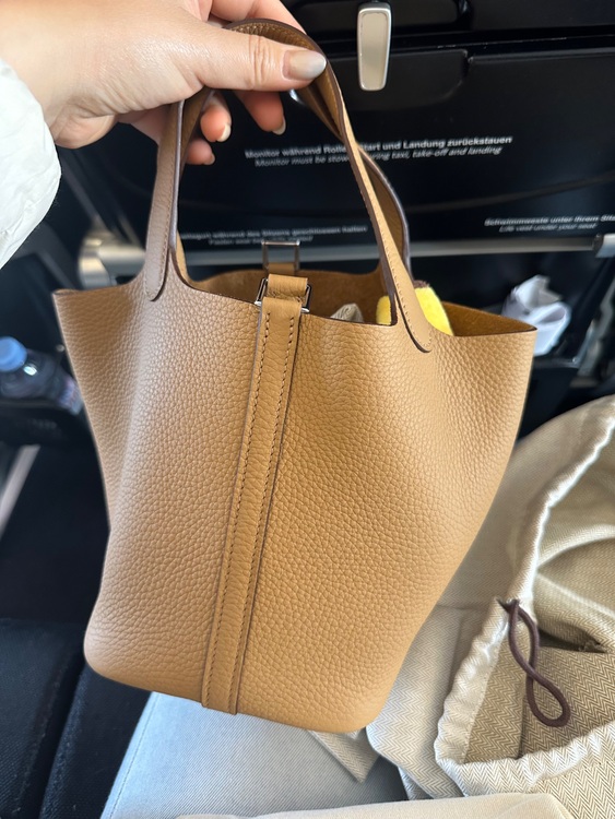 エルメス ピコタン （ブランドバッグ）の商品画像 - 査定依頼日：2025年6月12日 - 最高査定価格：620,000円