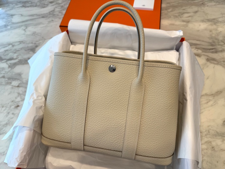 ガーデンパーティー tpm クレ（ブランドバッグ）の商品画像 - 査定依頼日：2025年10月27日 - 最高査定価格：400,000円