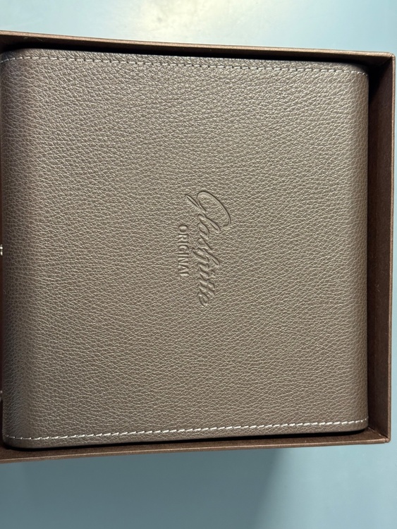 その他 その他 グラスヒュッテオリジナル　セネタ　エクセレンス　パノラマデイト　む（高級時計）の商品画像 - 査定依頼日：2026年2月8日 - 最高査定価格：800,000円