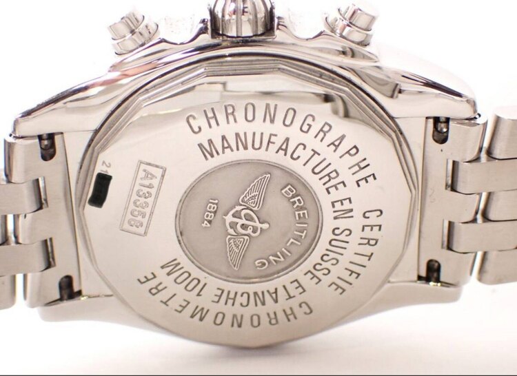 クロノコックピットホワイトシェル文字盤（高級時計）の商品画像 - 査定依頼日：2025年3月7日 - 最高査定価格：145,000円