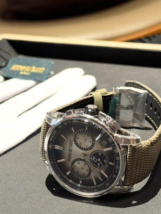 コード11.59（高級時計）の商品画像 - 査定依頼日：2025年11月24日 - 最高査定価格：3,480,000円