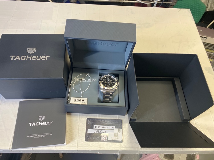 タグホイヤー アクアレーサー CAY111（高級時計）の商品画像 - 査定依頼日：2026年1月6日 - 最高査定価格：140,000円