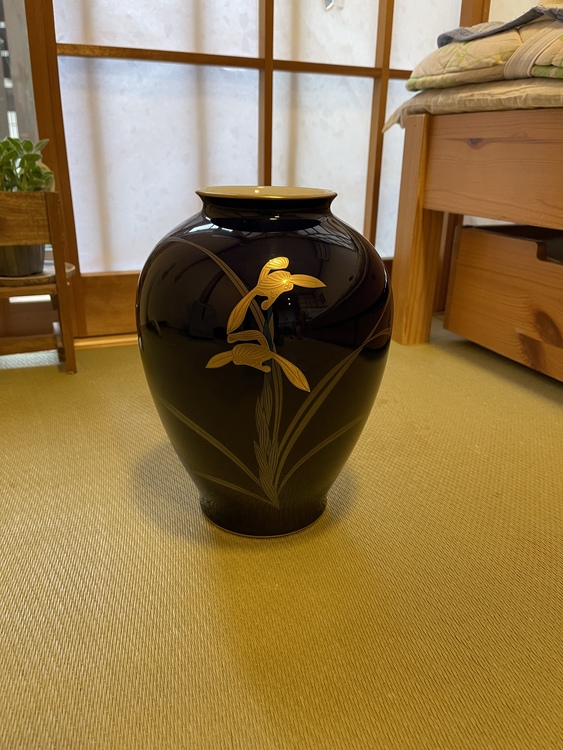 香蘭社飾り壺（美術品・骨董品）の商品画像 - 査定依頼日：2022年5月9日