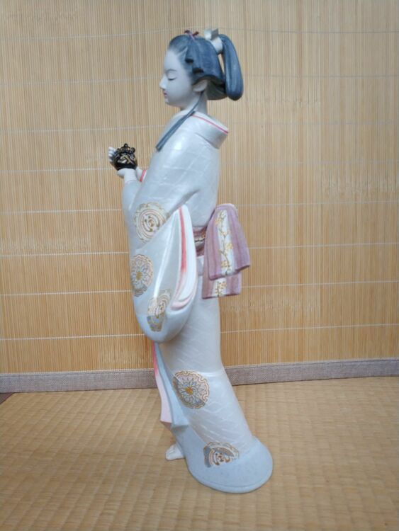 博多人形（美術品・骨董品）の商品画像 - 査定依頼日：2025年12月1日 - 最高査定価格：100円