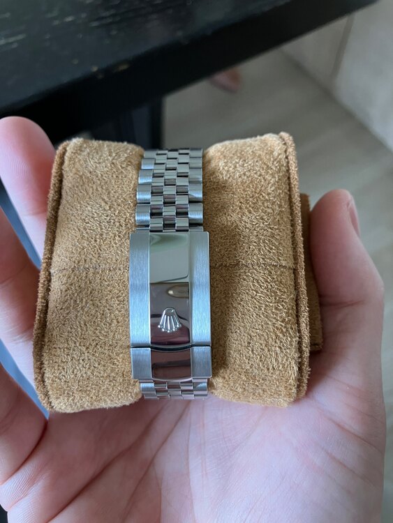 ロレックス デイトジャスト 1262344（高級時計）の商品画像 - 査定依頼日：2025年5月18日 - 最高査定価格：1,600,000円