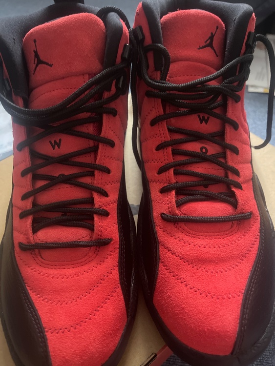 NIKE AIRジョーダン12 リバースフルゲーム（古着・ファッション）の商品画像 - 査定依頼日：2026年2月11日 - 最高査定価格：12,000円