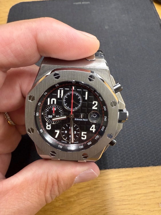 オーデマピゲ ロイヤルオークオフショア 26470ST.OO.A101CR.0（高級時計）の商品画像 - 査定依頼日：2026年5月15日 - 最高査定価格：3,030,000円