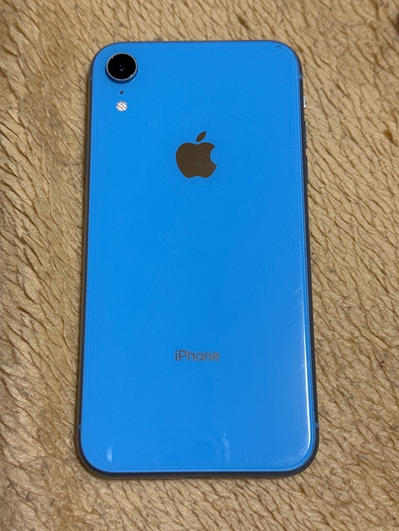 iPhoneXR 64GB au（スマホ）の商品画像 - 査定依頼日：2026年1月24日 - 最高査定価格：12,000円