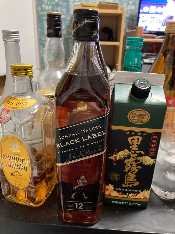 ウイスキー ジョニーウォーカー （お酒）の商品画像 - 査定依頼日：2025年4月24日 - 最高査定価格：2,500円