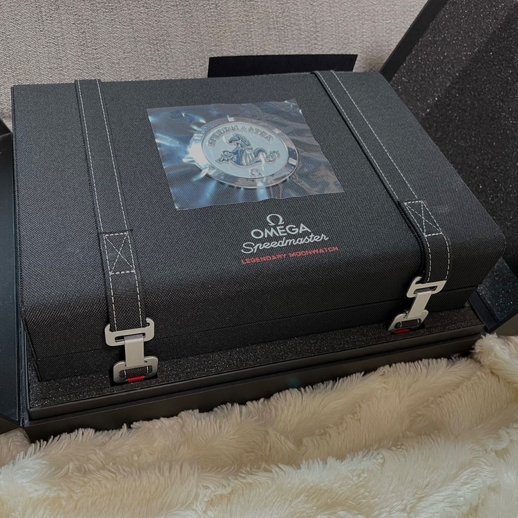 スピードマスタープロフェッショナル（高級時計）の商品画像 - 査定依頼日：2025年12月5日 - 最高査定価格：780,000円