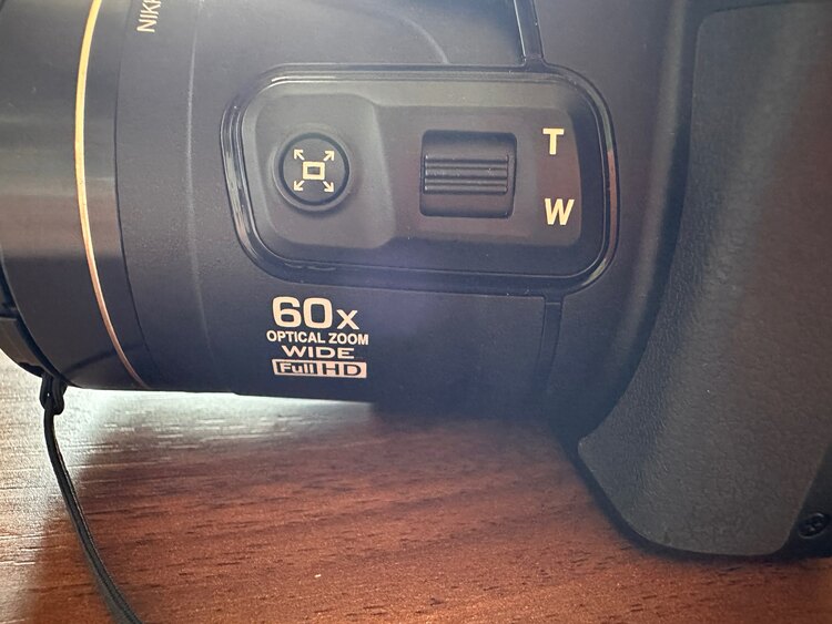 p610（カメラ）の商品画像 - 査定依頼日：2025年4月30日 - 最高査定価格：18,000円