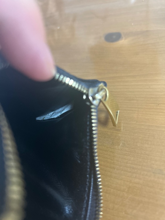 ボッテガ・ヴェネタ  （ブランドバッグ）の商品画像 - 査定依頼日：2025年11月23日 - 最高査定価格：35,000円