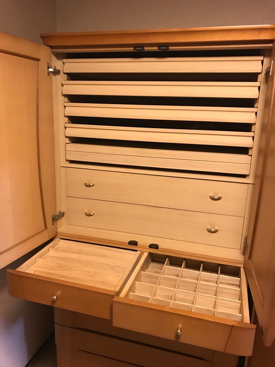 府中箪笥（家具・寝具）の商品画像 - 査定依頼日：2025年10月30日 - 最高査定価格：1,000円