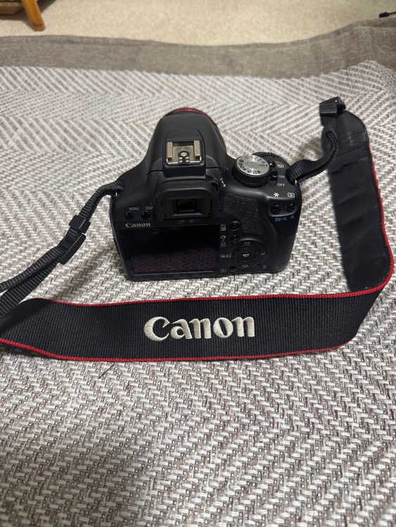 CANON EOS KISS X3（カメラ）の商品画像 - 査定依頼日：2026年8月31日 - 最高査定価格：6,100円