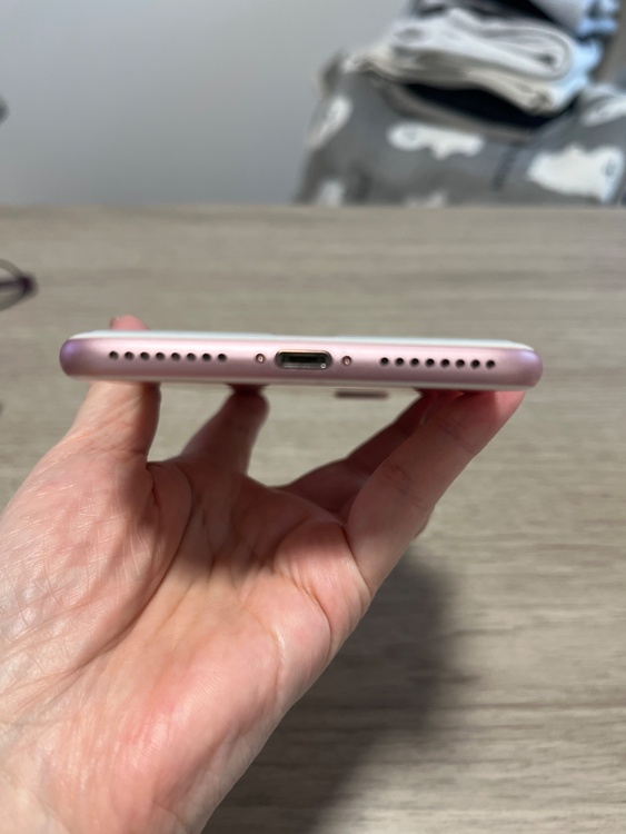 iPhone iPhoneXS Max 256GB au（スマホ）の商品画像 - 査定依頼日：2026年8月21日 - 最高査定価格：17,500円