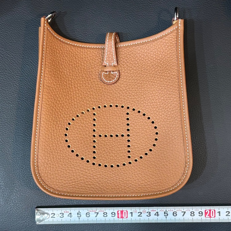 エルメス エブリン （ブランドバッグ）の商品画像 - 査定依頼日：2025年9月2日 - 最高査定価格：340,000円