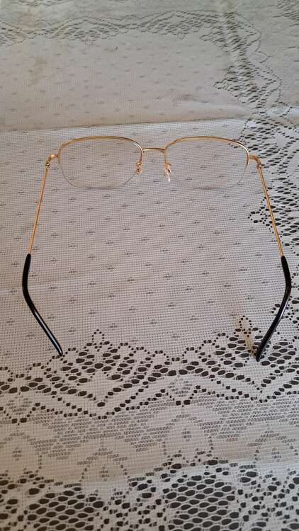 金縁メガネ（金・貴金属）の商品画像 - 査定依頼日：2025年1月23日 - 最高査定価格：300,000円