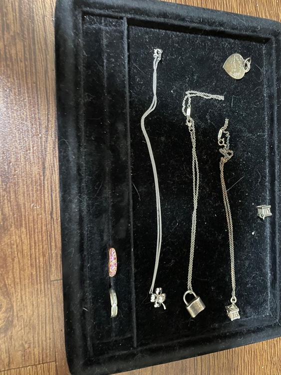 ティファニー（ブランド財布・小物）の商品画像 - 査定依頼日：2026年4月7日 - 最高査定価格：20,000円