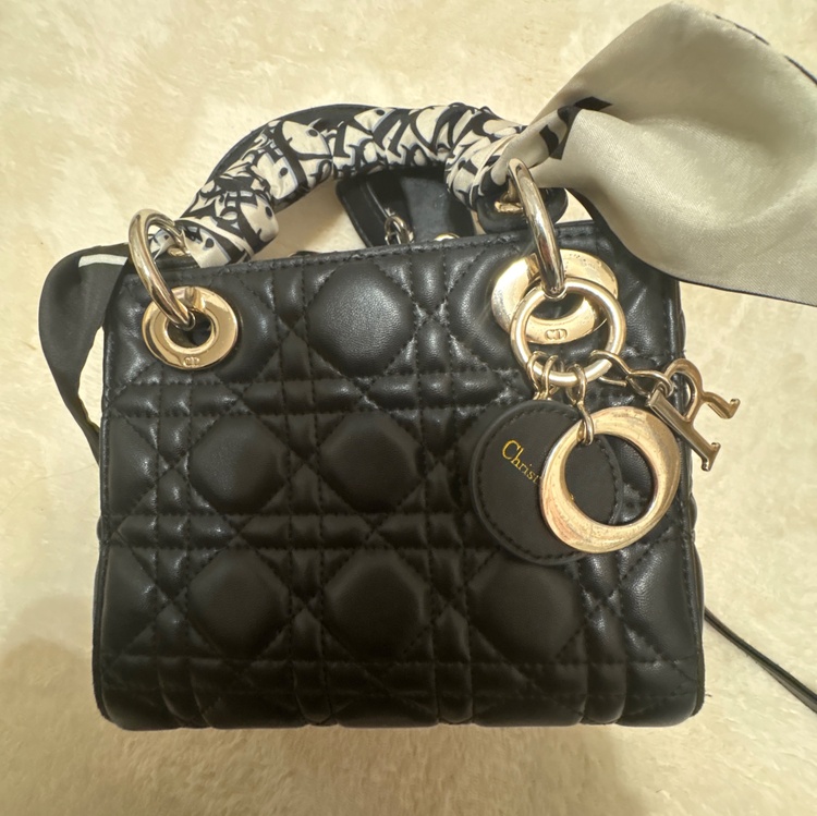 ディオール  （ブランドバッグ）の商品画像 - 査定依頼日：2026年3月19日 - 最高査定価格：280,000円