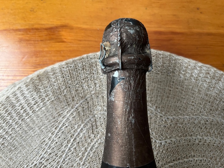 シャンパン ドン・ペリニヨン （お酒）の商品画像 - 査定依頼日：2025年8月22日 - 最高査定価格：22,000円